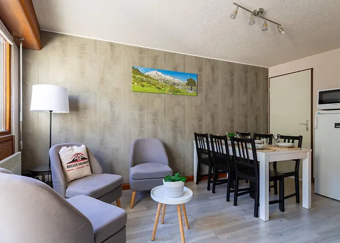 T3 Lumineux Pour 6 Personnes Au Coeur De Saint-lary - Fr-1-296-526
